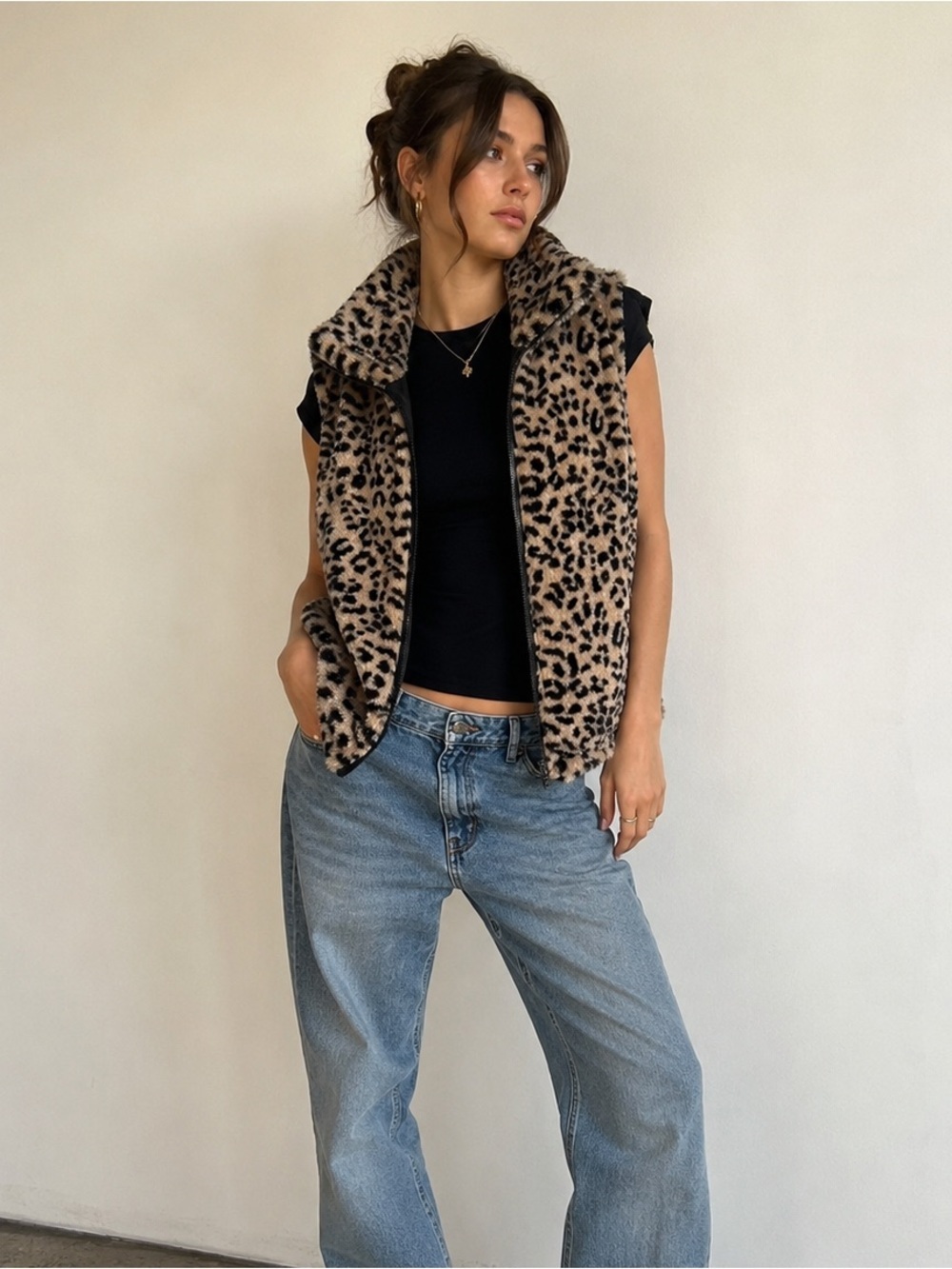 Vintage Y2K Reversible Leopard Print Faux Fur Zip Vest